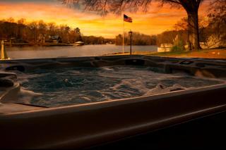 Cozy Cottage with Swimming Pool in Charlotte, North Carolina - Pine Harbor - 9