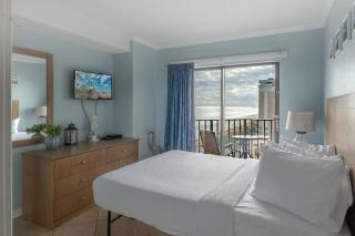 Pristine Oceanview 1 Br at the Palace! Unit 811 - 8