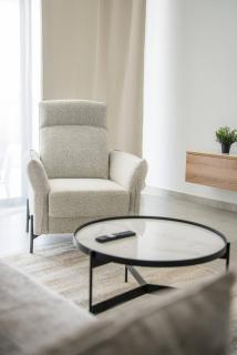 Serene Gardens 2BR w Pool - 6