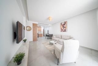 Serene Gardens 2BR w Pool & Gym - 2