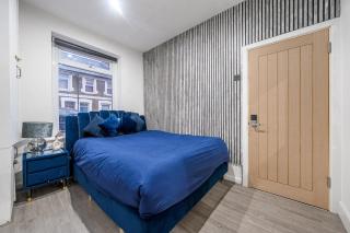 Entire Cardiff townhouse for groups & families - 4