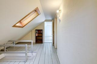 Cape Cod Farmhouse 1800s Charm - 4