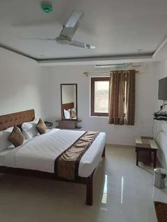 Sri Saai Surguru Residency - 2