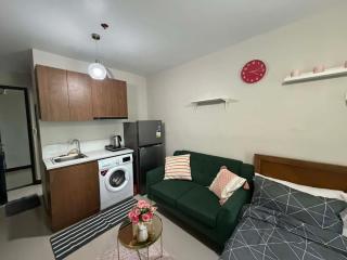 Entire Studio to Stay few minutes away to Plantation Bay - 8