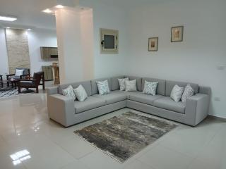 Sea View 2 Bedroom Apartment in El-Hadaba - 3