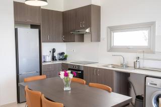 Hubstay Tamara Gardens 2 Bed Apt Suite with Pool - 3