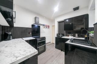 Modern Cardiff studio near stadium & city centre - 1