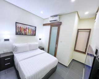 Serene Heights Apartment Hotel - 0