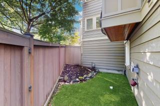 Comfort & Charm in the Heart of Seattle - 9