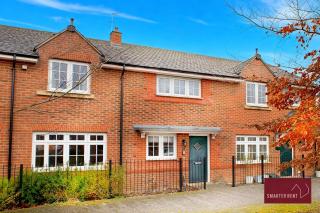 Bracknell 2 Bedroom House Garden Parking - 0