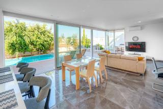 Hubstay - The Royal Palace Lux Private Pool - 4