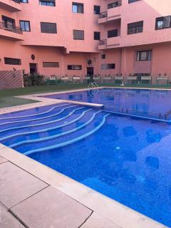 Tulipe Family House-Pool and Parking - 9