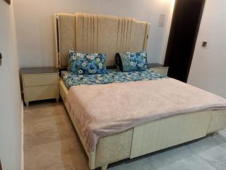 5 Marla 3 beds upto 8 Guest - 1