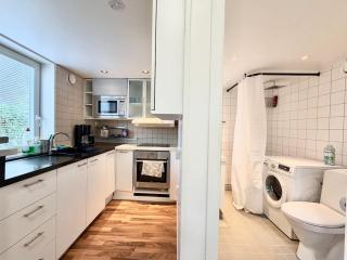 Workers Cottage - 2 Beds - Free Parking -Volvo - 7