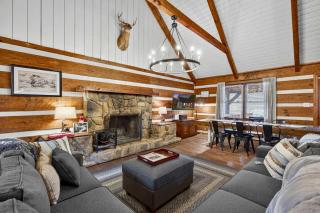 Riverfront w Hot Tub Game Room Fire Pit & More - 0