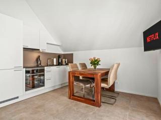 Ferienhausträume Bergstrasse Bodensee - inkl Tiefgarage, Garten und Dachterrasse - 7