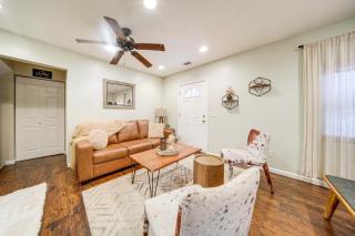 Walk to Shore! Family Home By Lake Erie with Bikes - 9