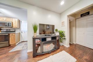 Walk to Shore! Family Home By Lake Erie with Bikes - 8