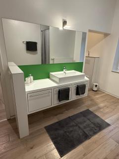 Schmuckstück an der Wormser Stadtmauer - 6