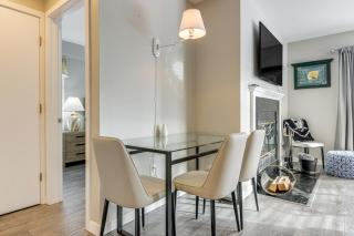 Walk to Mt Snow Ski Shuttle! Condo with Resort Perks - 4