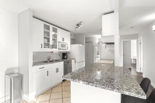 Chic & Spacious 2BR at Stampede with Parking, AC - 4