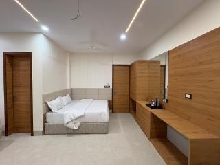 Shri Radha Krishnam - 5