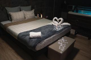 Suite Tentation avec Jacuzzi - 7