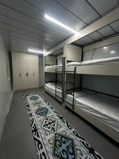 Nomad Kyrgyz Hostel - 4