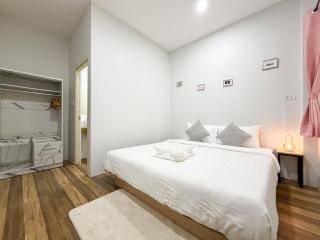 Apex 4 Bedroom House AoNang Beach - 3