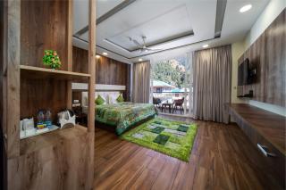 Tripli Hotels Shivaay - Dharamshala - 0