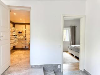 For Workers and Families Luxurious Villa - 6 BR - 2 Bath - 3