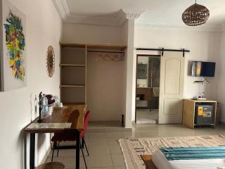 Cocoon Guest House - 1