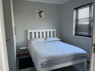 Lathitha Self-Catering - 9