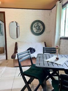 CABANA BANANA - Rio privativo, ar condicionado, churrasqueira e charme - São Sebastião - 3