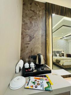 The Grand Estate - 1