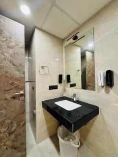 The Grand Estate - 2