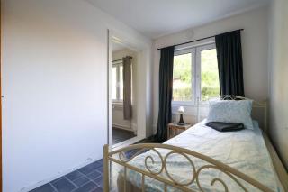 Peaceful House Outside Gothenburg - 4 BR - Parking - Close to Nature - 9