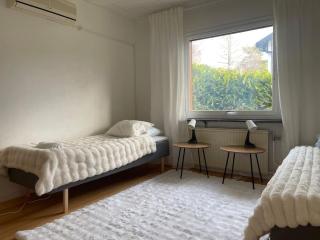 Workers Great Villa - 8 Beds - 2 Bath - Near Volvo - 5