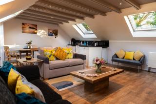 1 Bedroom studio with free parking - 3