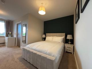 East Halton Hotel - 5