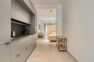 Zurenborg apartment with patio at Dageraadplaats - 5