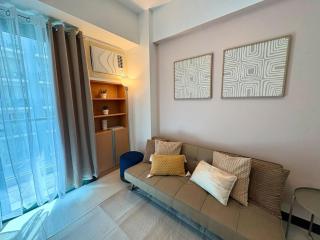 Warm & Minimalist 1BR at Two Palm, Newport, T3 - 0