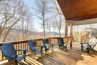 2 Mi to Ski Slopes! Mtn-View Home in Mars Hill - 0