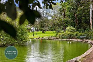 Burwood Luxe Urban Escape - 4
