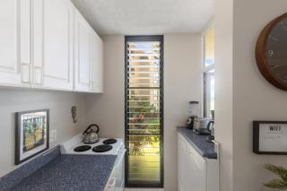 Noelani 112 - Kahana - 1