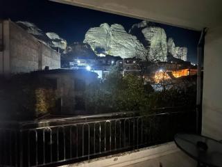 Del Sol 6 Meteora Luxurious Family Suites - 9