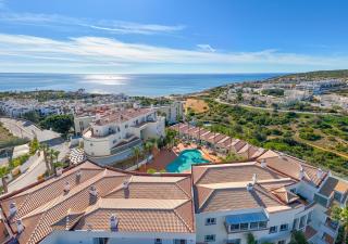 Holiday beach apartment Porto de Mos - 0