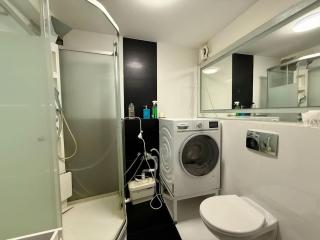 Worker Villas Room - 1 Bed - Bath - In Nature - 3