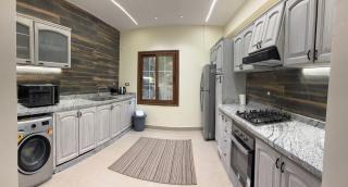 3-BR Apt near Cairo Airpt, GUC & AUC, prime location - 6