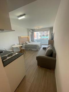 Beautiful with a pool and garage - 4